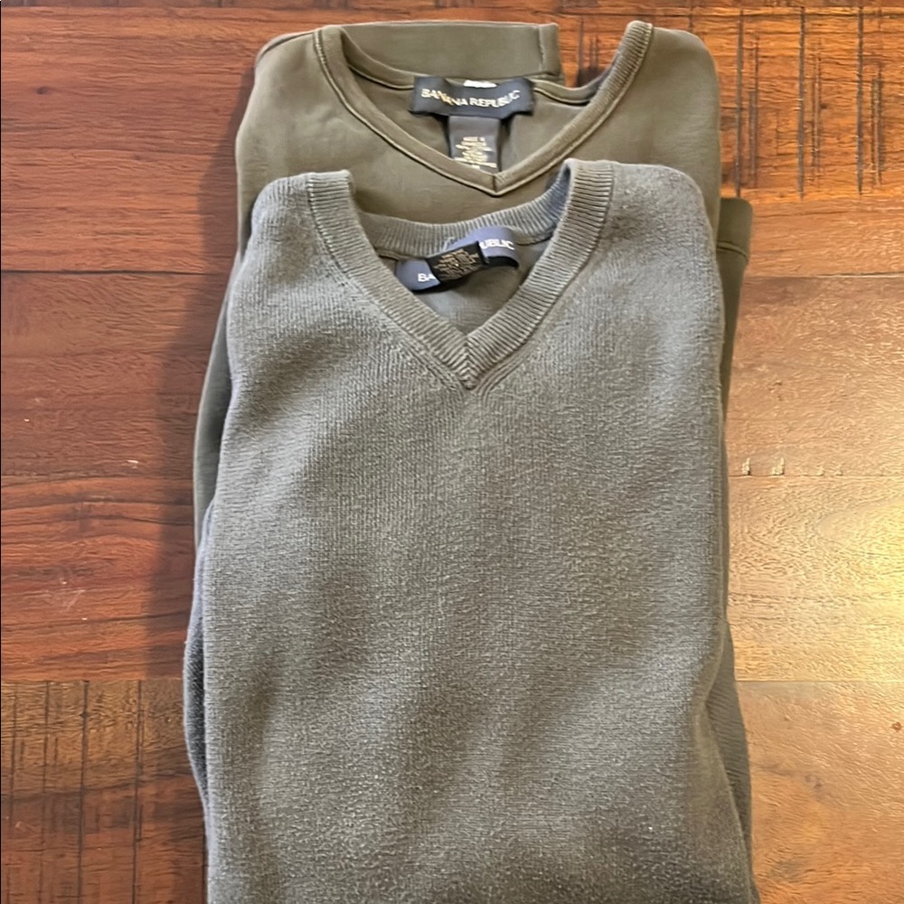 Banana Republic Dark Gray and Green V-Neck Sweaters